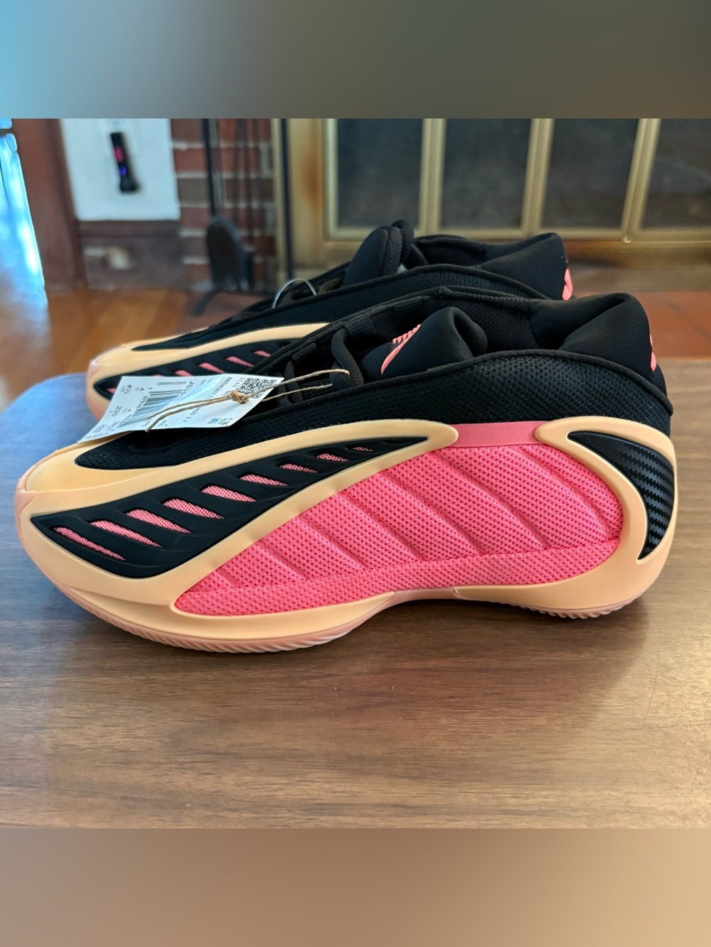 Brand new never worn!  Adidas AE 2!  Size 4.5. Perfect for basketball